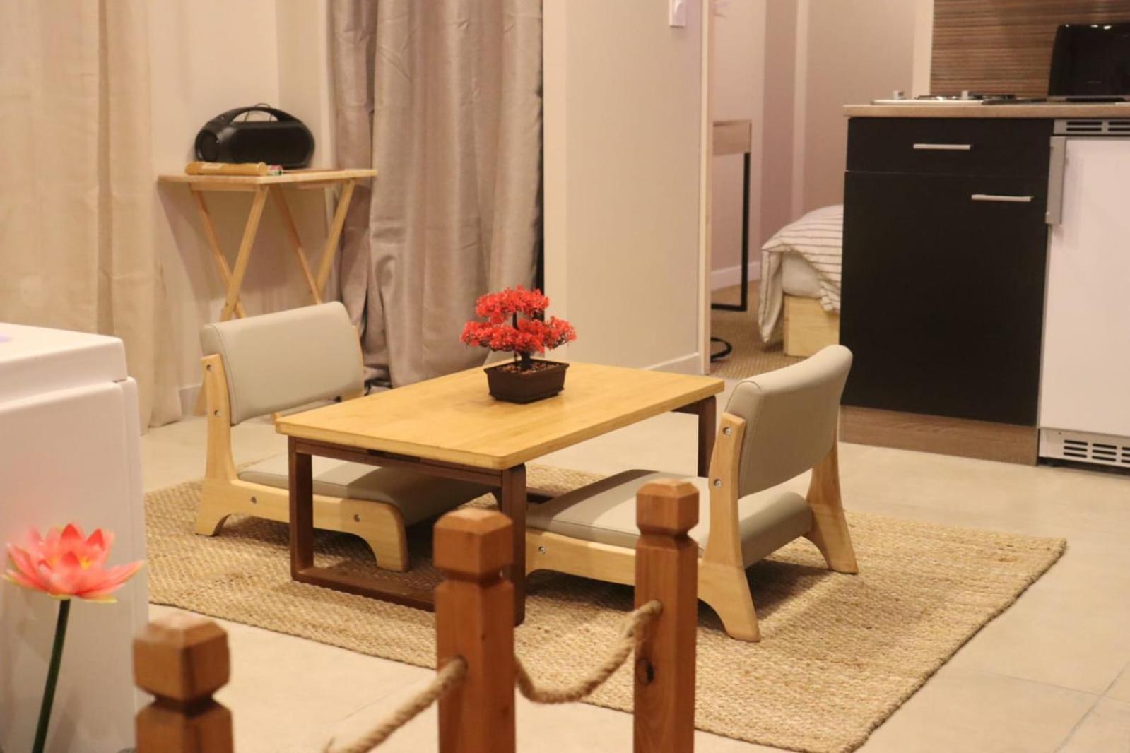 Loveroom Japon Avec Balneotherapie Toulon Extérieur photo